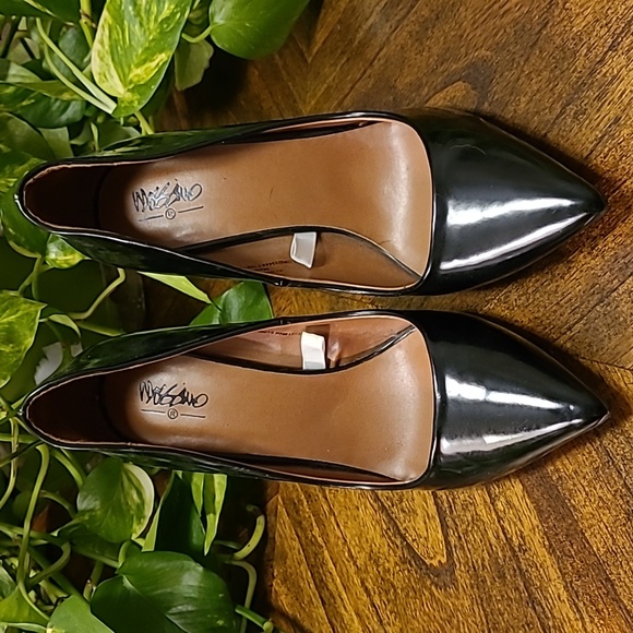 Mossimo patent leather pumps - Picture 2 of 12